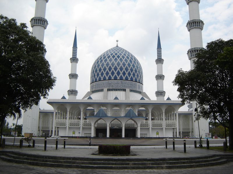 Sultan Salahuddin Abdul Aziz Shah Mosque